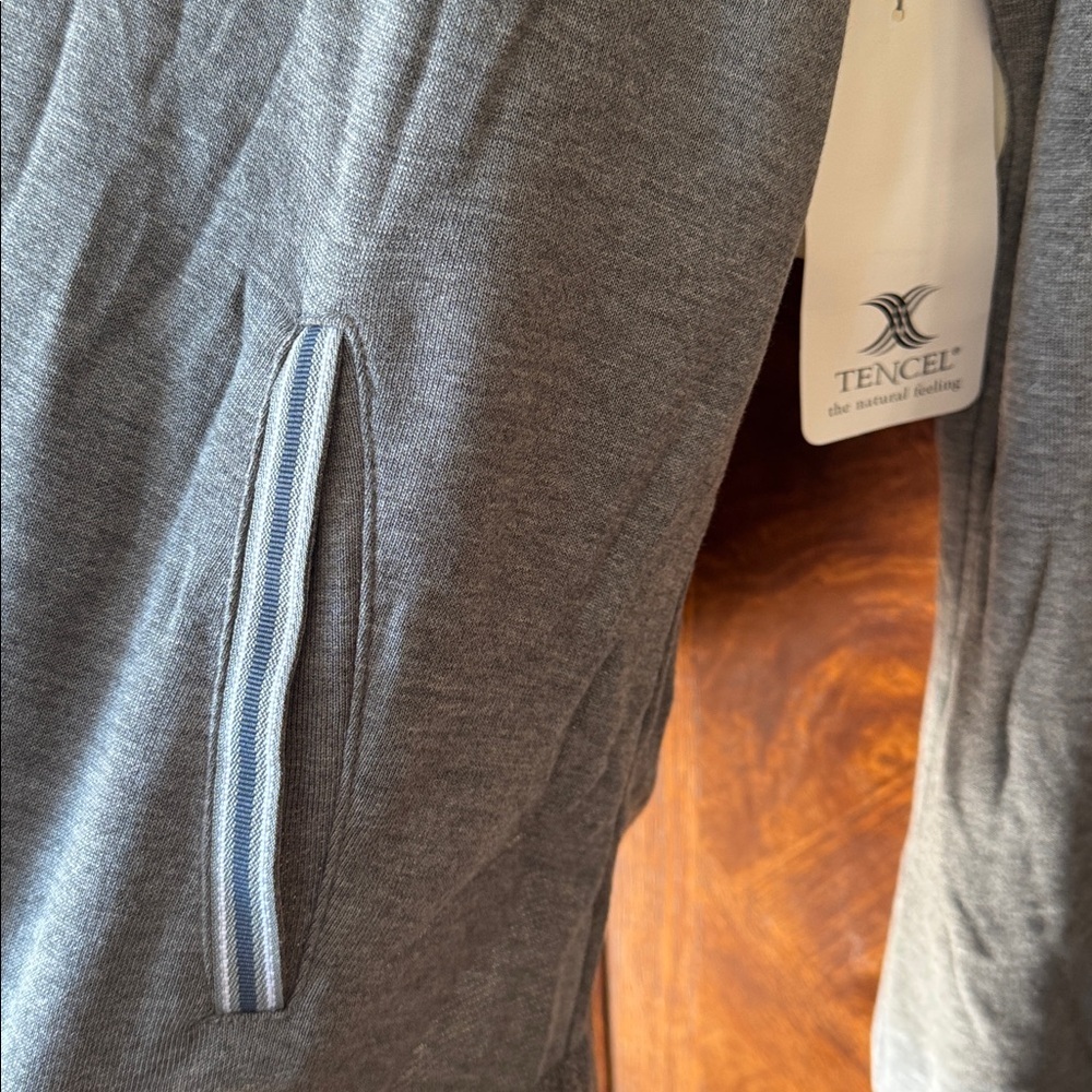 NWT Valerie Stevens Gray Casual Woman Stretch Hoodie zipped sweatshirt size 1X - Picture 3 of 5